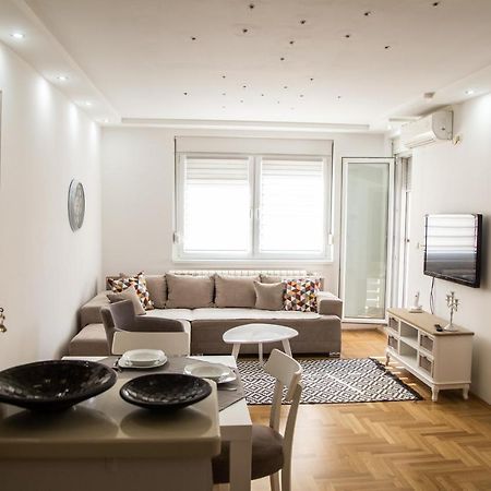 Apartman Rada Apartment Sremska Mitrovica Ngoại thất bức ảnh