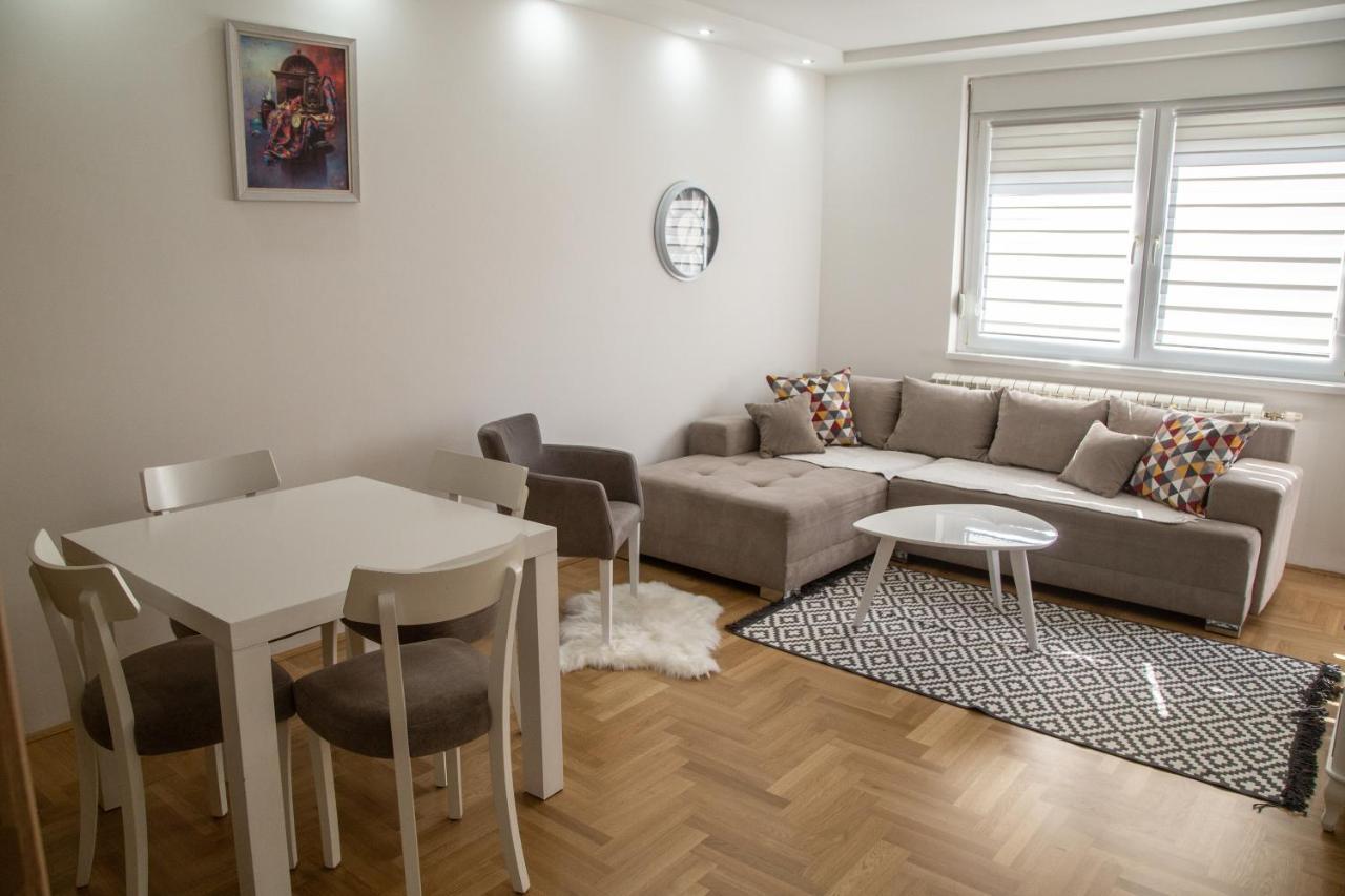 Apartman Rada Apartment Sremska Mitrovica Ngoại thất bức ảnh