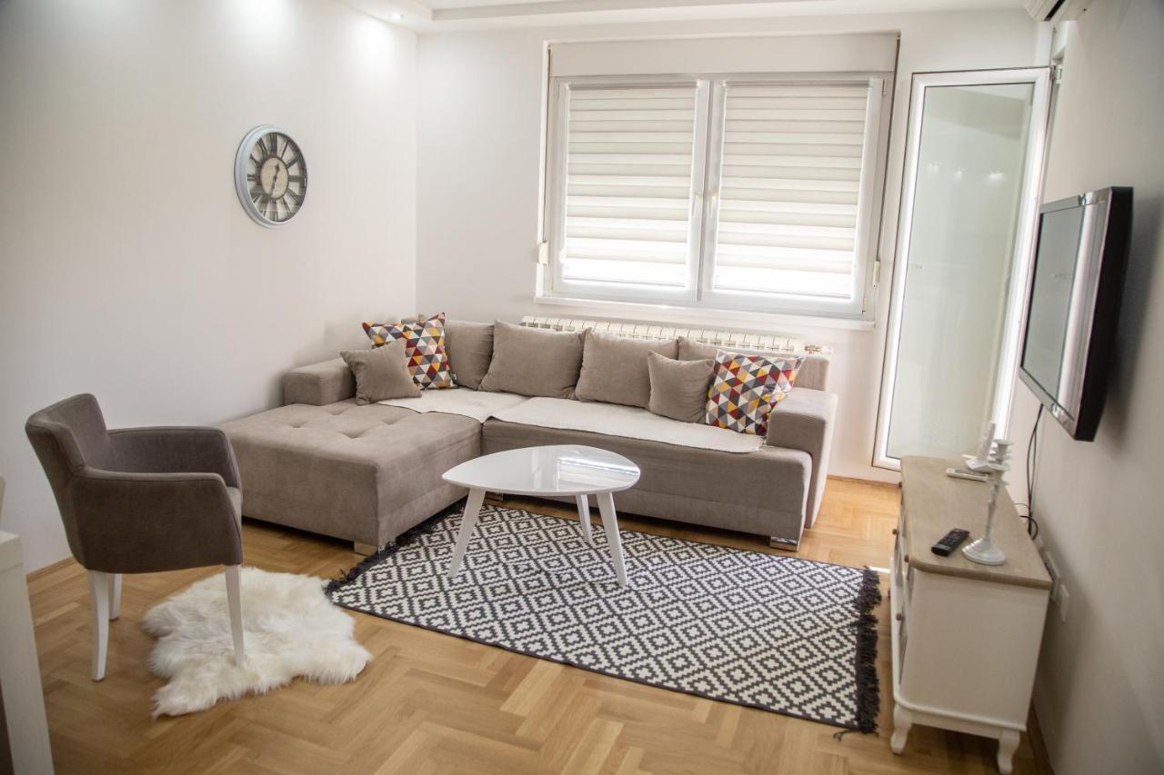 Apartman Rada Apartment Sremska Mitrovica Ngoại thất bức ảnh